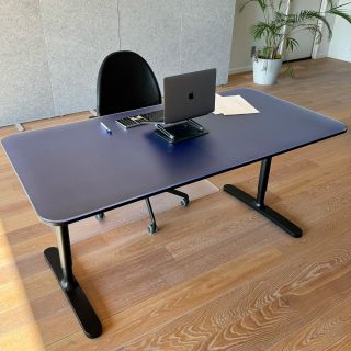 frosted-desk-pad-for-computer