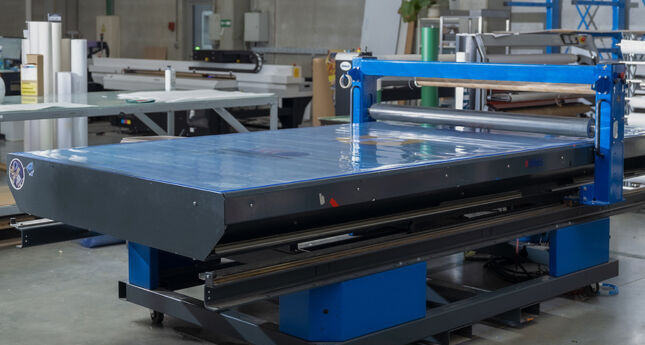 Application table with ProtectMats antistatic cutting mat